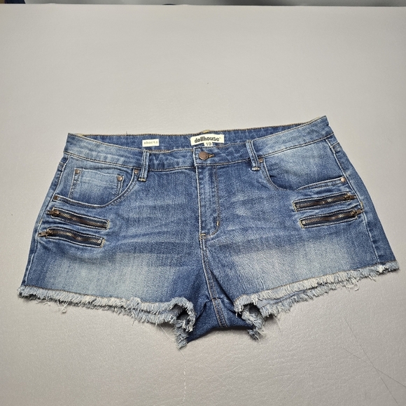 Dollhouse blue denim raw hem mid rise jeans shorts juniors size 19 - Picture 1 of 10